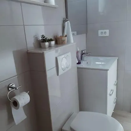 Antonela Apartment Komin (Dubrovnik-Neretva)