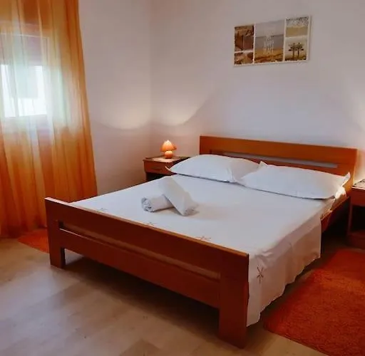Antonela * Komin (Dubrovnik-Neretva)